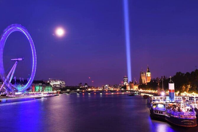 Comedy Night on The River Thames - Who Would Love This Tour?