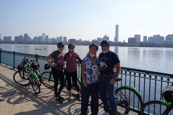 Comfort Hybrid Boston City Bike Rental - Authentic Traveler Perspectives