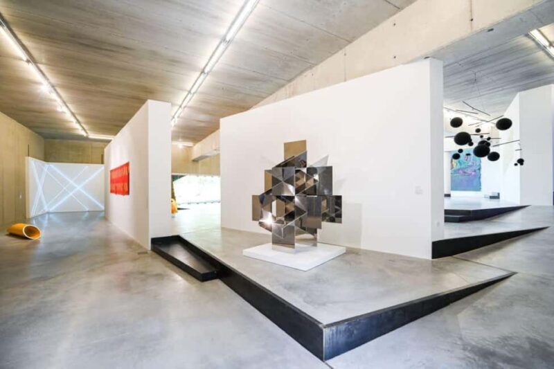 Commanderie de Peyrassol: Guided tour of the Art Collection - Key Points