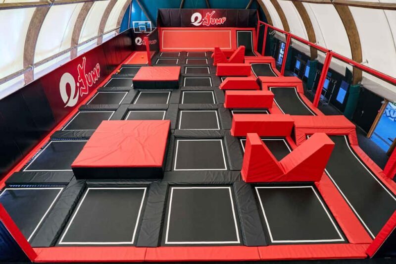 Como: Free jumps in the family trampoline park with flexible entry - The Experience at Eracle Jump: What You Can Expect