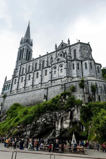 Complete Lourdes Experience: Private Guided Tour - Key Points