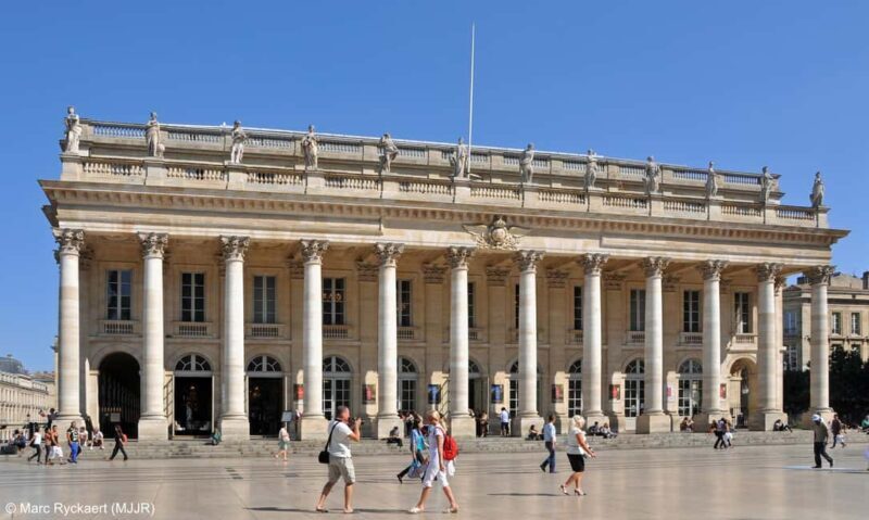 Contemporary Architecture in Bordeaux city center! - FAQs