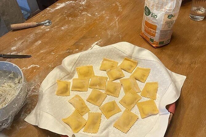 Cooking Class for Pasta Lovers in Florence Country House - What the Experience Looks Like