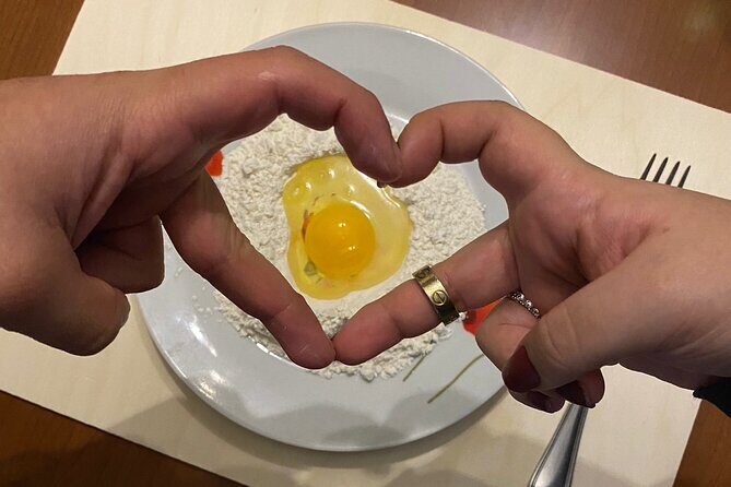 Cooking Class in Rome: Make Fettucine & Tiramisù with Chef Paolo - What to Expect During the Class