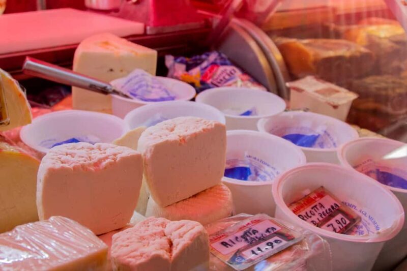 Cooking class, visit to the Catania market and light lunch - Key Points