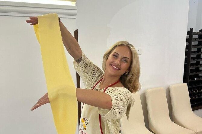 Cooking class with Pasta, mozzarella and Tiramisu with wine - The Bottom Line