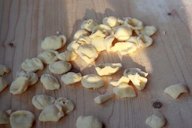 COOKING LESSON IN MASSERIA with transfer from Alberobello - A Deep Dive Into the Culinary Adventure