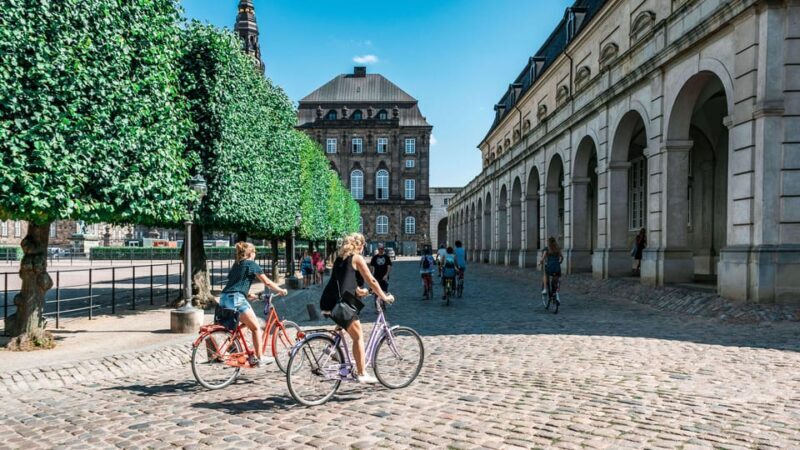Copenhagen: 3-hour Private Guided Bike Tour - Highlights of the Copenhagen Bike Tour