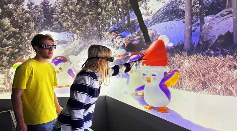 Copenhagen: Christmas Hologram Show at HologramZoo - The Experience: What to Expect at HologramZoo