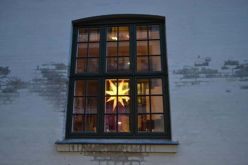 Copenhagen Christmas Market Tour - Savoring Danish Holiday Treats and Drinks