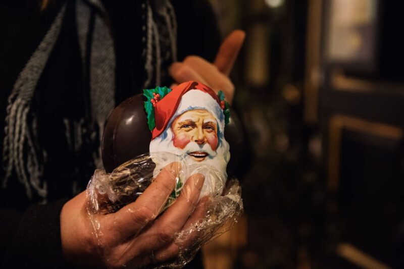 Copenhagen: Christmas Walking Tour with Treats and Drinks - Key Points
