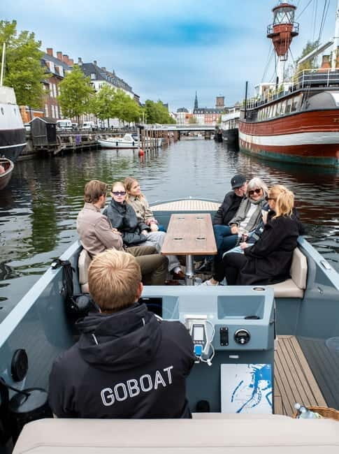 Copenhagen: Electric Boat Canal Tour with Guide - Key Points