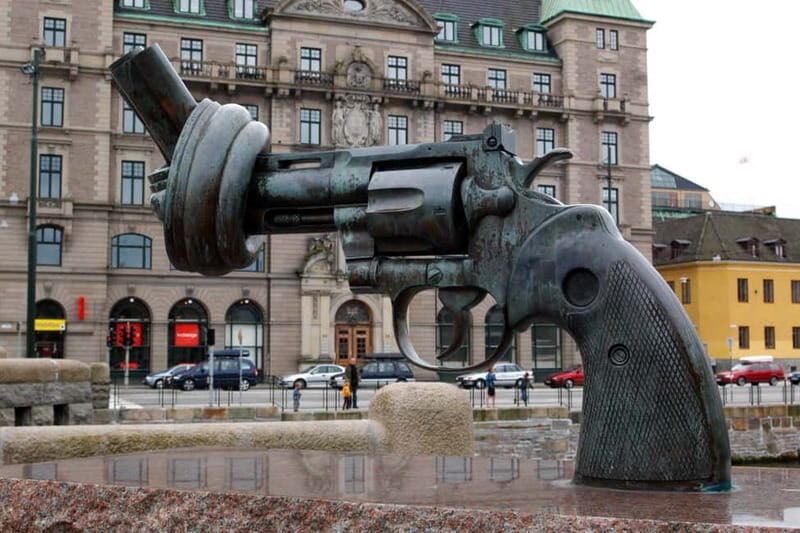 Copenhagen: Malmö Private Highlights Trip with Lunch Option - Group Size & Guides