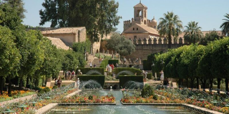 Córdoba: Mosque and Alcazar Private Tour with tickets - The Sum Up