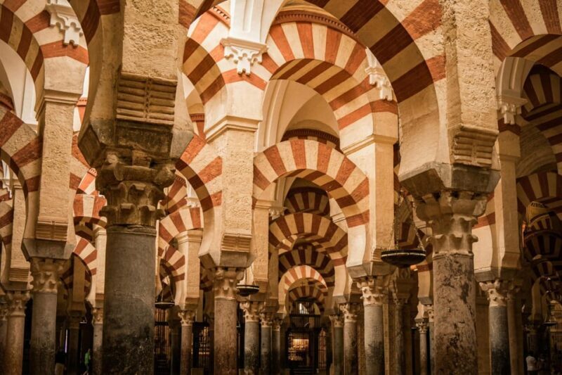 Cordoba: Mosque-Cathedral and Jewish Quarter Guided Tour - A Closer Look at the Tour Experience