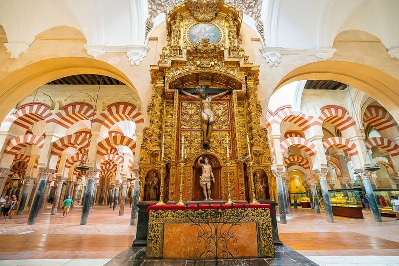 Córdoba: Skip-the-Ticket-Line Mosque-Cathedral Guided Tour - Iglesias Fernandinas: the extra included stop