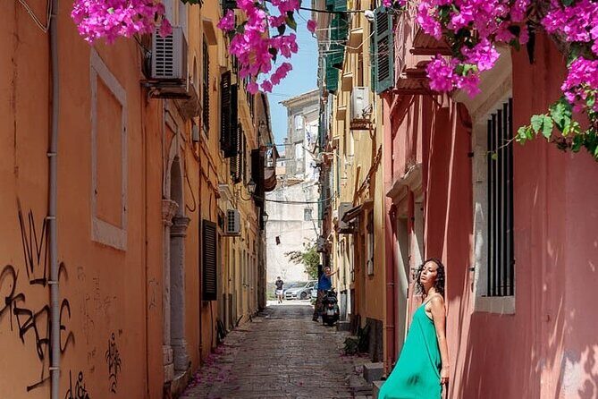 Corfu Photoshoot Session with Private Photographer - Key Points