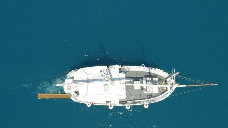 Corfu: Sunset Cruise on Classic Boat with Cocktails & Snacks - Who Should Consider This Tour?