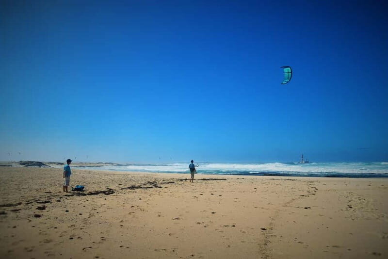 Corralejo: KITESURF BEGINNER COURSES. Semi-Private groups - Practical Details: Transportation, Group Size, and Cost