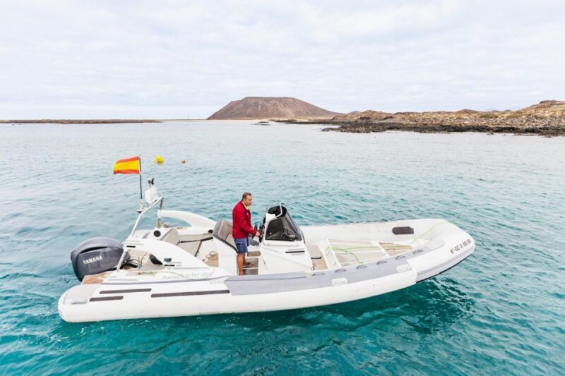 Corralejo: Lobos Island Catamaran Tour with Drinks & Snorkel - What the Reviews Say