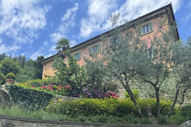 CORTONA Medieval Charme: PRIVAT E-bike Experience, Top Quality! - The Practical Side: Whats Included and Whats Not