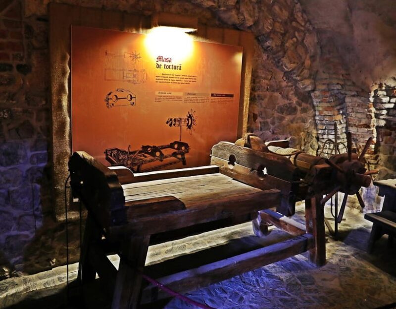 Corvin castle: 1 day car tour from Oradea - Key Points