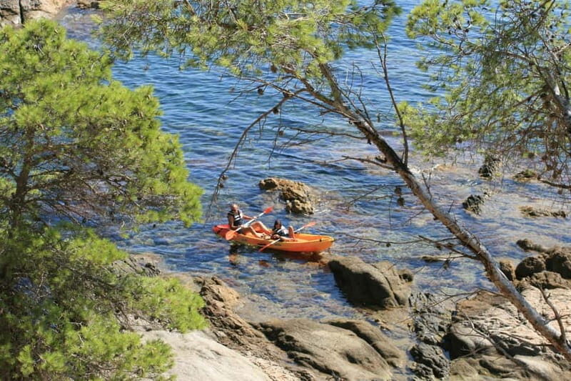Costa Brava: Sant Feliu de Guíxols Kayak & Snorkel Tour - What to Expect: A Closer Look at the Experience