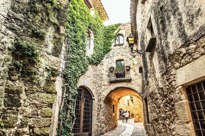Costa Brava Typical Towns full day tour from Barcelona - Exploring the Costa Brava on a Full-Day Tour from Barcelona