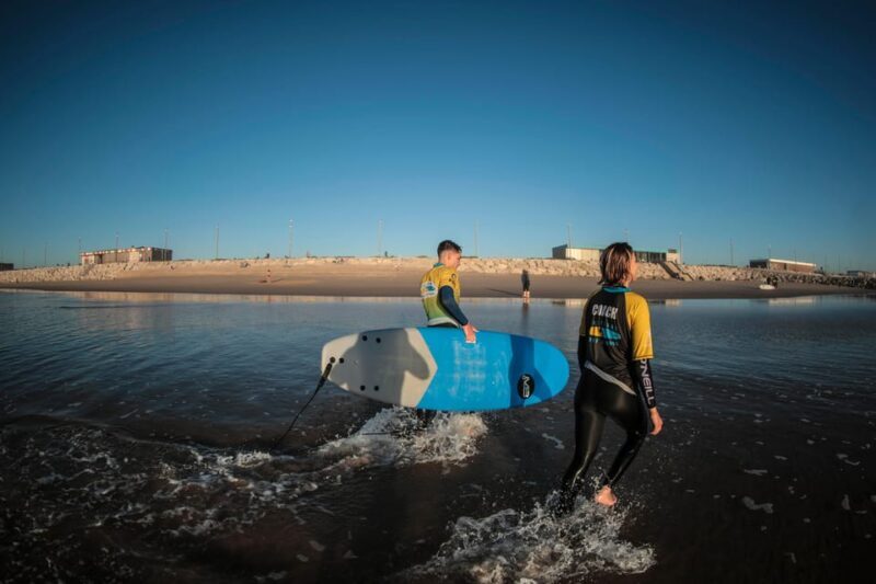 Costa da Caparica: Sunset Surf Lesson - FAQ