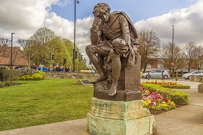 Cotswold & Shakespeare Country Tour in Executive Luxury Vehicle Private - The Experience in Context