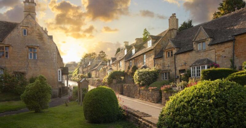 Cotswolds from London Private One-Day Tour by Car - The Comfort of Private Travel and Expert Guides