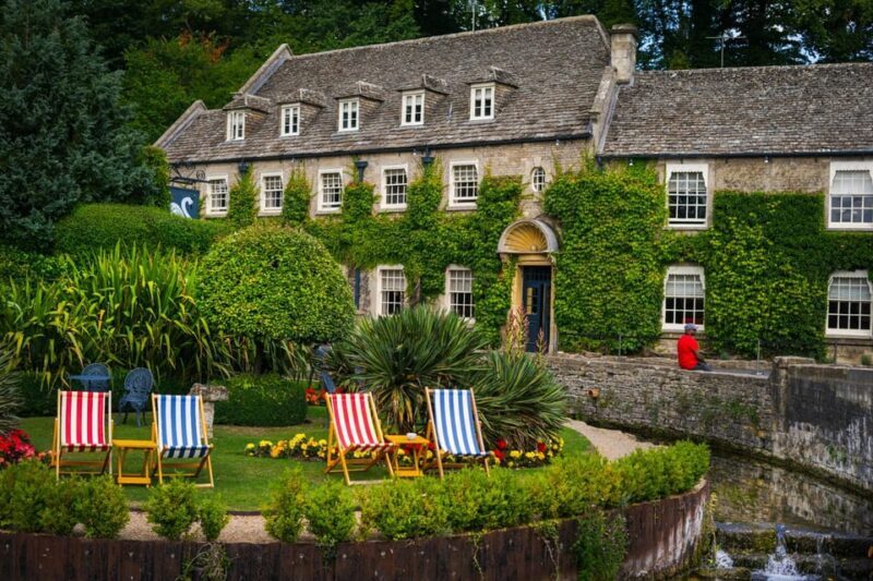 Cotswolds Village Private Car Tour and Photoshoot - What is the Cotswolds Village Private Car Tour and Photoshoot?