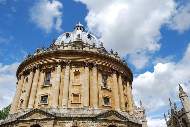 Cotswolds Villages and Oxford Full Day Tour from London - A Long Day of Charm and History