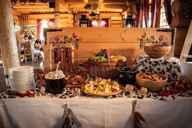 Cottage Style Evening with Folk Show and Traditional Feast from Krakow - FAQ
