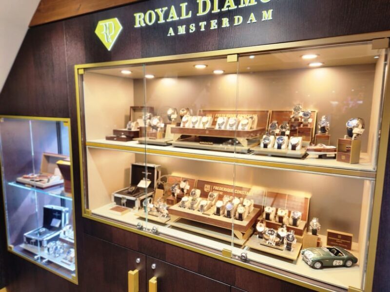 country side(zaanse schanse),windmills cheesefarm & Volendam - The Detailed Breakdown of Your Dutch Day Out