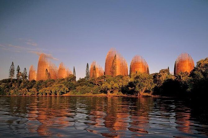 Country Tour (2h30) included Tjibaou Cultural Center & Church - Key Points