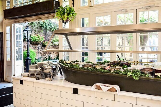 Court of Two Sisters Live Jazz Brunch Buffet with Mimosa - The Experience in Detail