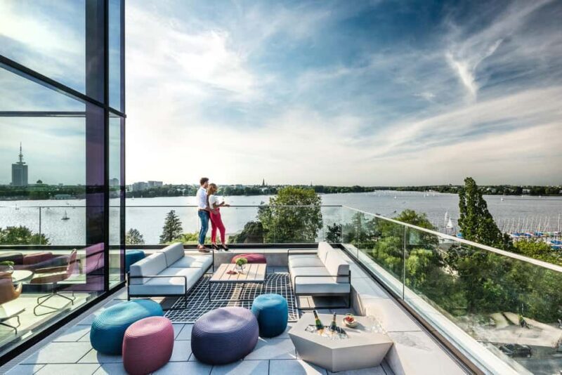 Cozy Comedy mit Blick auf die Alster - Die Getränke und der Service