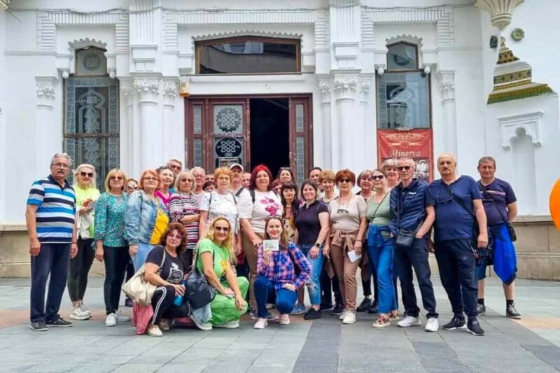 Craiova: Guided Walking Tour with Local Guide - Who Should Consider This Tour?
