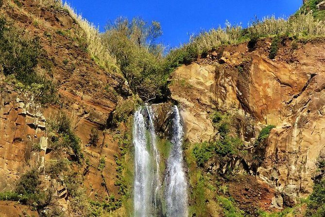 Craters of Fire - 4X4 Full-Day Tour - The Guide and the Experience