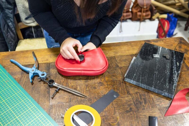 Create your own leather bag in Luberon area! - The Crafting Process: From Raw Leather to Final Product