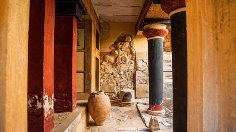 Crete: Knossos Palace, Archaeological Museum & Heraklion - An In-Depth Look at What You Can Expect