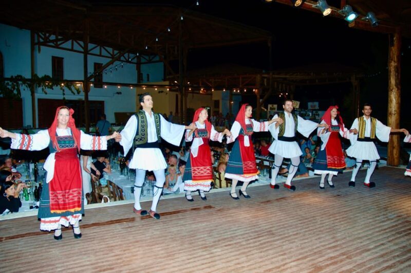 Crete: Traditional Cretan Night: Live Show and Dinner - FAQ