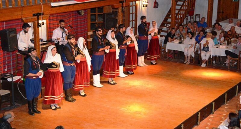 Crete: Traditional Dance Show and Buffet Dinner with Wine - A Closer Look at the Experience