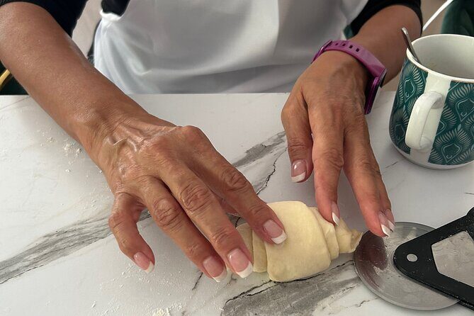 Croissants and pains au chocolat with a pastry chef in Paris - From dough to oven: baking your own pastries