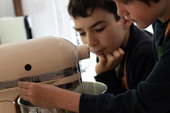 Croissants Baking Class near Eiffel Tower - Who Is This Tour Best For?