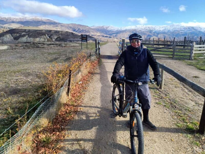 Cromwell: Lake Dunstan Trail Bike Rental and Luxury Shuttle - FAQ: Your Practical Questions Answered