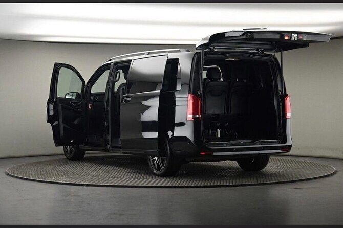 Crown Chauffeur Service Luxury Transfers and Tailored Tours In NZ - The Vehicle Fleet and Comfort