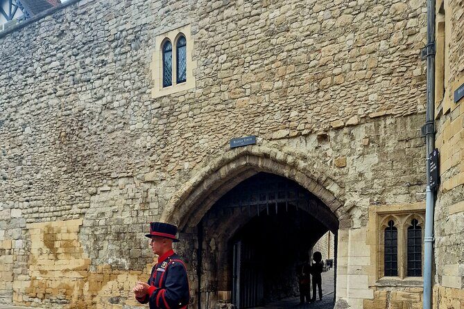 Crown Jewels Royal Secrets Scandals and Tower of London Tour - What Travelers Are Saying