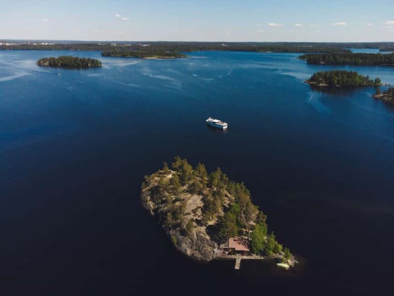 Cruise around Savonlinna archipelago - What’s Not So Perfect